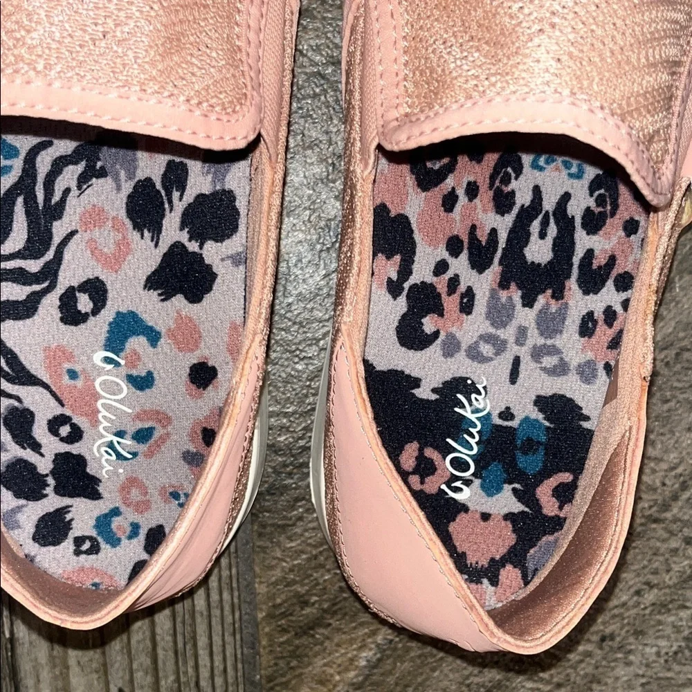 NWOT Olukai “PEHUEA”  Women's Peach Slip-On Sneakers